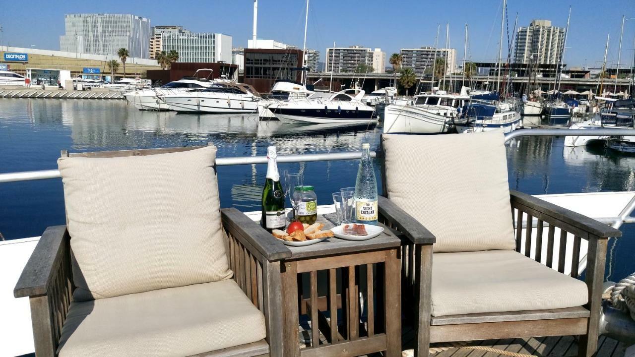 Your Own Private Yacht Hotel Sant Adria de Besos Luaran gambar
