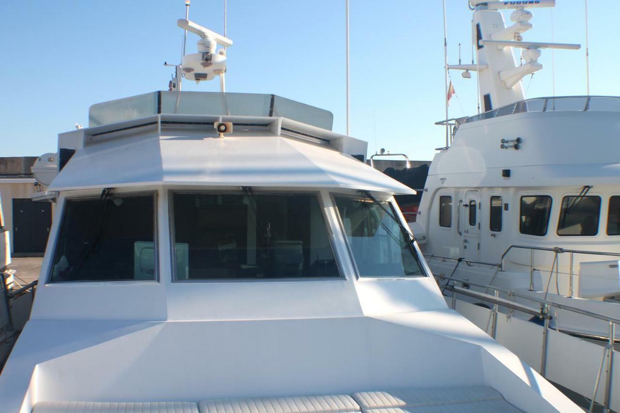 Your Own Private Yacht Hotel Sant Adria de Besos Luaran gambar